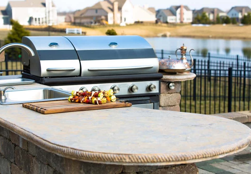 choosing outdoor countertop materials